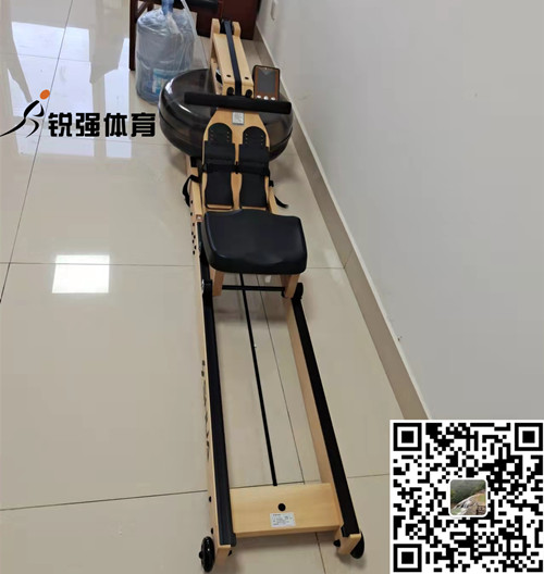 淄博某小区业主在VSPORTS体育官网体育选购的划船机